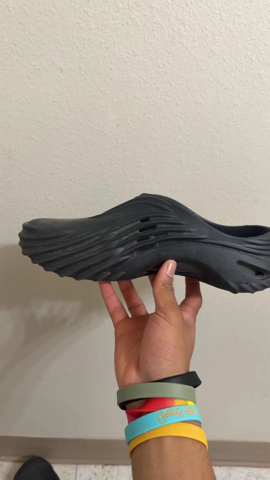 Crocs Adult Echo Wave Clogs